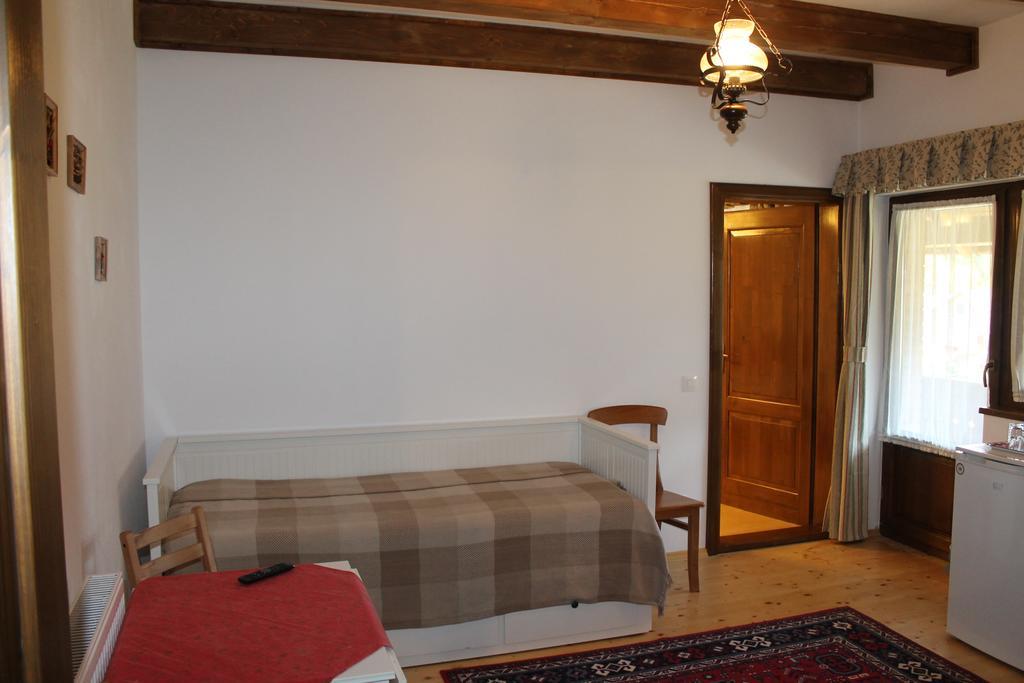 Arnica Montana Hotel Arieşeni Eksteriør billede