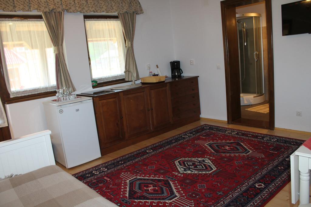 Arnica Montana Hotel Arieşeni Eksteriør billede